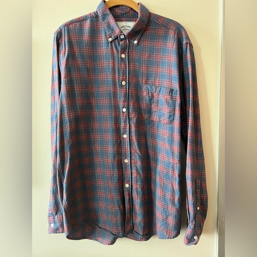 Portuguese knowledge FlannelMen's Plaid Shirt - Blue and Red Wool Blend